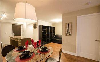 Royal Stays Suites - Blue Jays Way Toronto Eksteriør billede